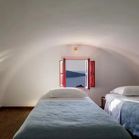 Nikos Aparthotel Oia (Santorini)