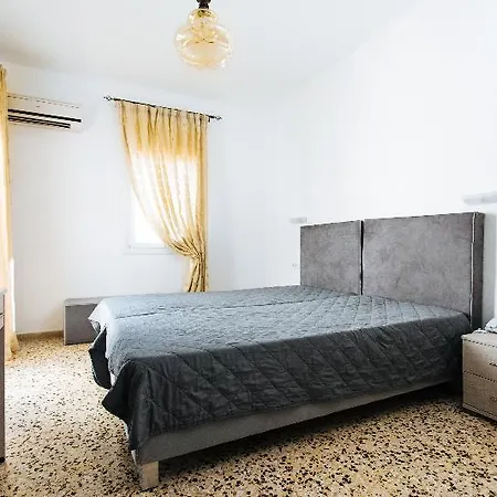 Nikos Aparthotel Oia (Santorini)
