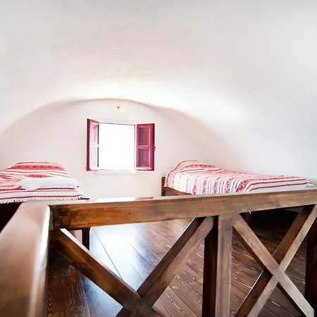 Hotel apartamentowy Nikos 4*