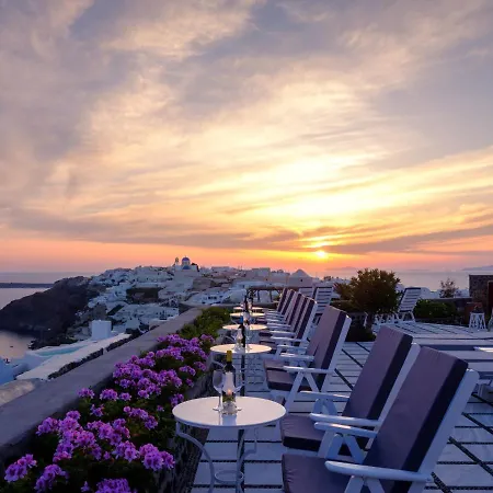 Apartahotel Nikos 4*