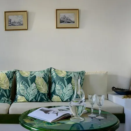 Nikos 4* Oía