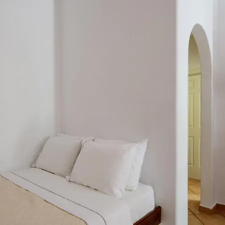 Nikos Lejlighedshotel 4*
