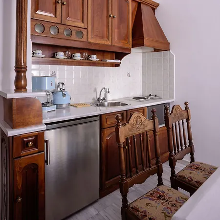 Nikos Hotel apartamentowy Oia