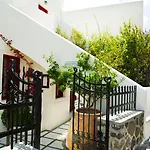 Nikos Hotel apartamentowy