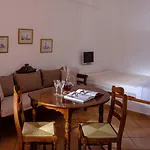 Апарт-отель Nikos 4*