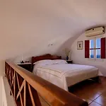 Nikos